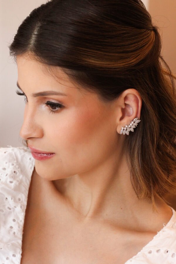 Brinco Ear Cuff Lilly Pérolas