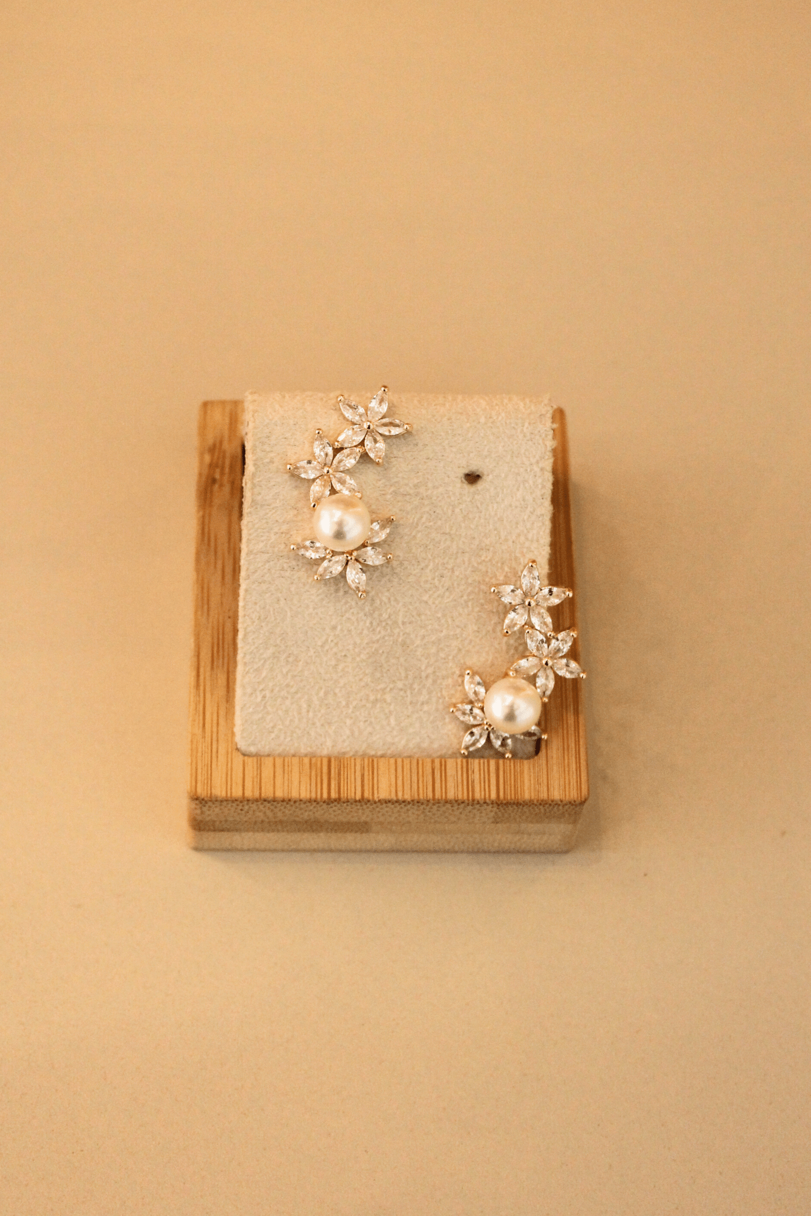 Brinco Ear Cuff Clara