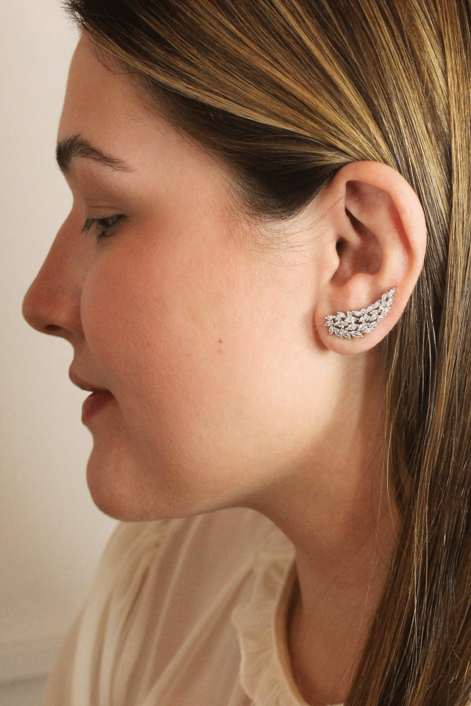 Brinco Ear Cuff Folhas
