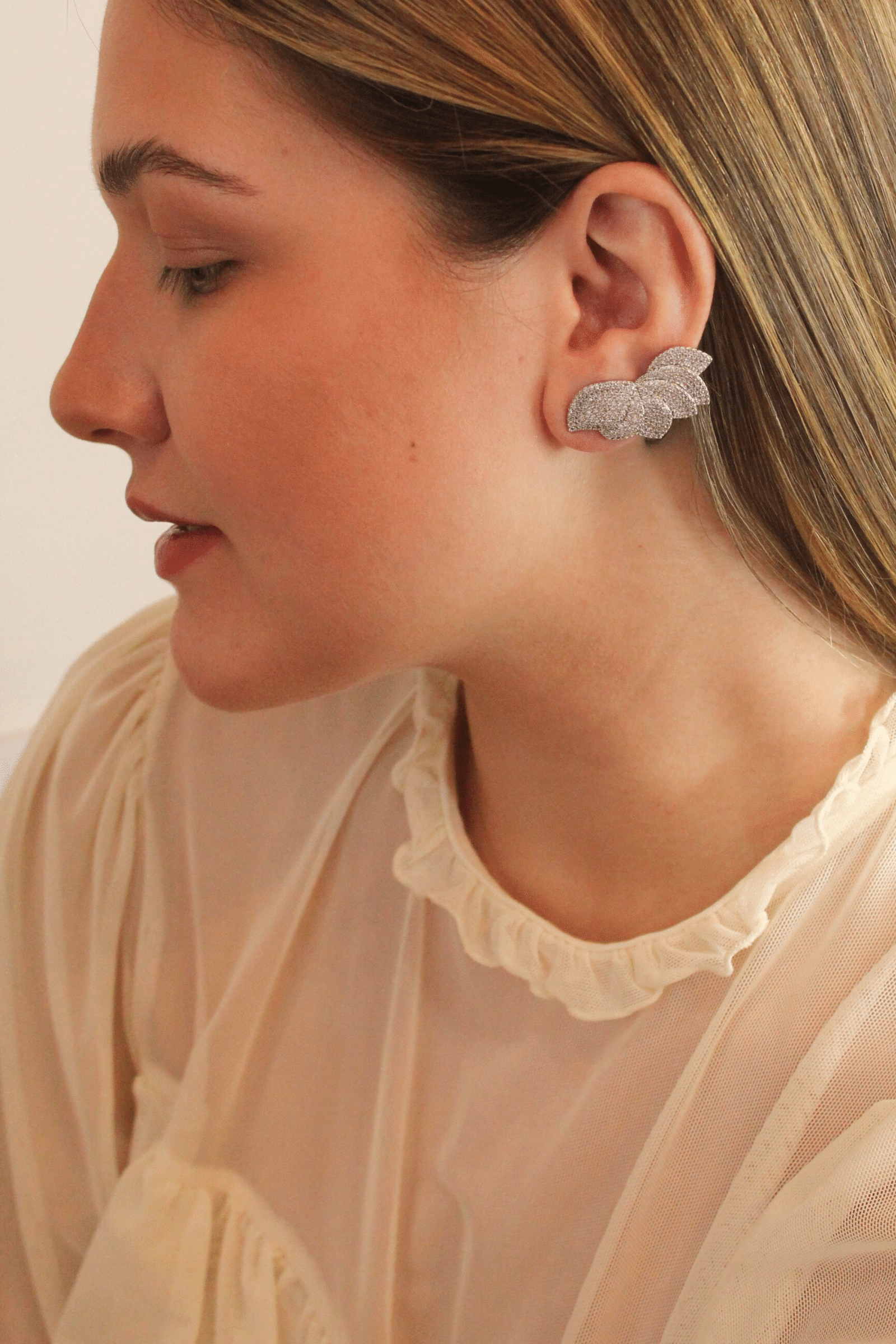 Brinco Ear Cuff Asas Luxo